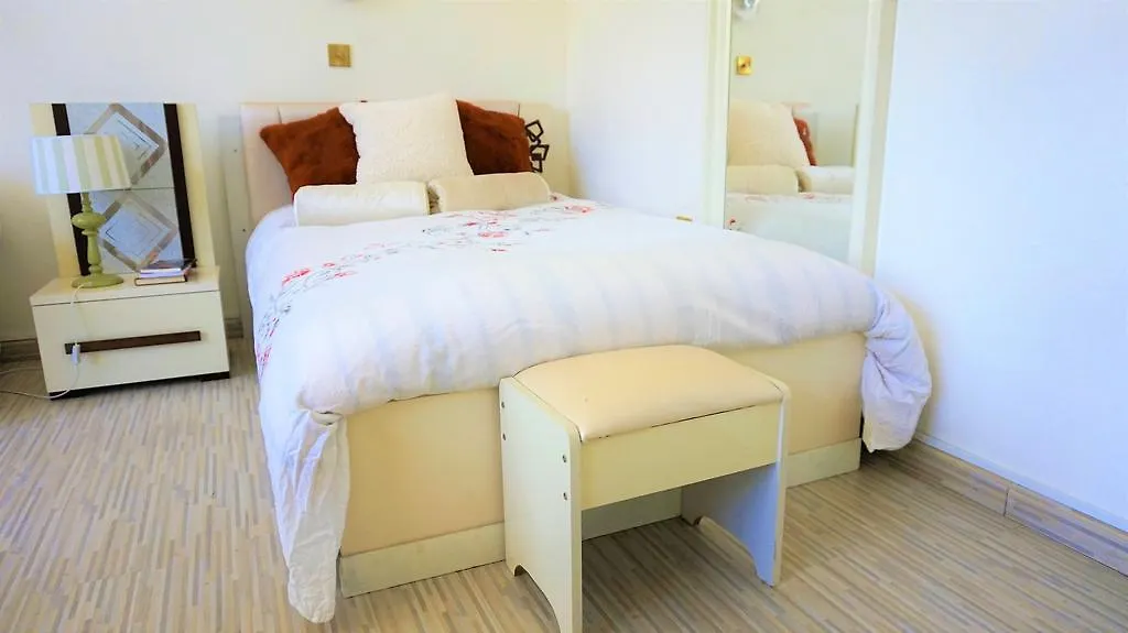 Studios Corniche Абу-Даби Апартаменты
